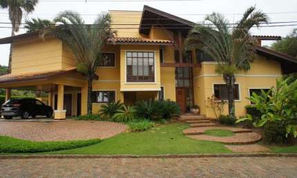 Casa à venda e locação no Condomínio Vale das Nascentes no Gramado em Campinas - SP.