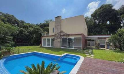 Casa Sobrado para Aluguel e Venda na Pousada dos Bandeirantes em Carapicuíbe - SP