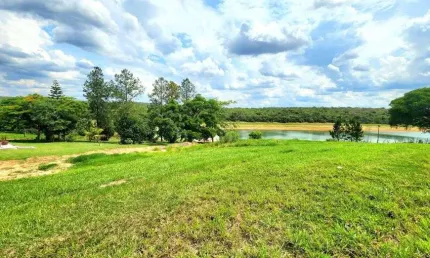 Lote à venda no condomínio riviera de santa cristina xiii em paranapanema - sp