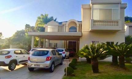 Casa de Condomínio de alto padrão mobiliada à venda e aluguel no Loteamento Alphaville em Campinas