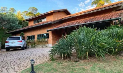 Casa à venda no Condomínio Alto de Nova Campinas no Gramado em Campinas - SP.