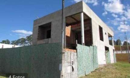 Casa à venda no Condomínio Vale das Águas em Bragança Paulista - SP.