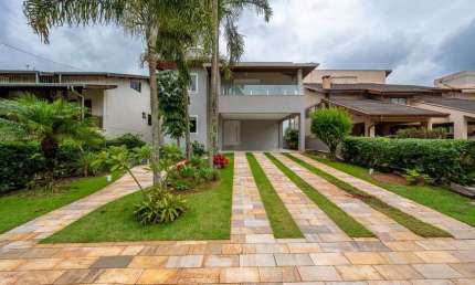 Casa à Venda no Condomínio Green Boulevard em Dois Córregos, Valinhos - SP