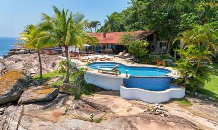 Casa para venda com 68000 metros quadrados com 7 quartos