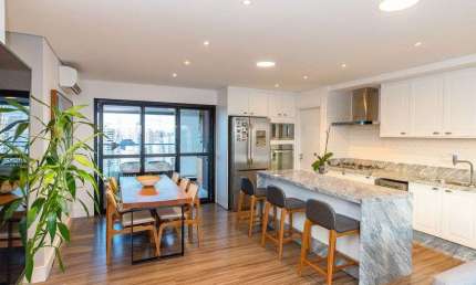 Apartamento à Venda no Condomínio Casa Viva, Jardim das Acácias, São Paulo - SP