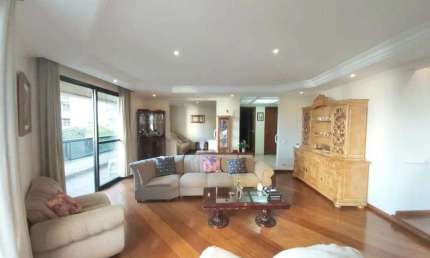 Apartamento alto padrão à venda no Edificio Louvre e Versailles no bairro Perdizes em São Paulo - SP