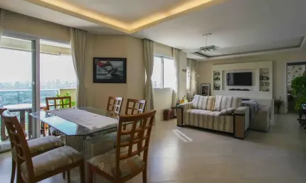Apartamento à venda no Condomínio Golden Palace na Vila Monumento em São Paulo - SP