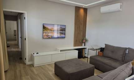 Casa alto padrão à venda no condomínio Residencial Maria Dulce em Indaiatuba - SP.