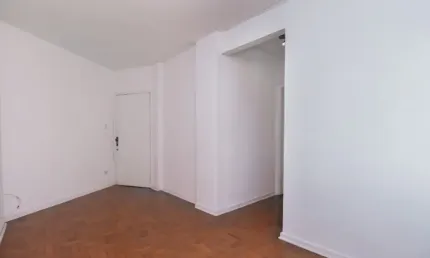 Apartamento à venda no condomínio Atila no Sumarezinho em São Paulo - SP.
