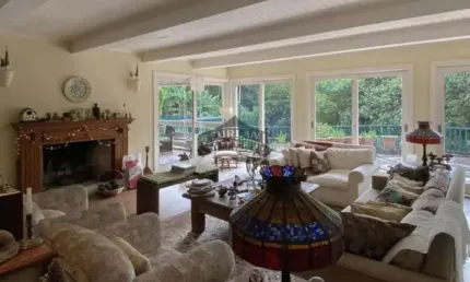 Casa Sobrado alto padrão à venda no Condomínio Fazendinha na Granja Viana em Carapicuíba - SP