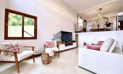 Casa Sobrado alto padrão à venda no Condomínio Palm Hills no Jardim do Rio Cotia em Cotia - SP