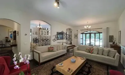 Casa Sobrado alto padrão no Condomínio Villa Vianna na Vila Santo Antônio em Cotia - SP