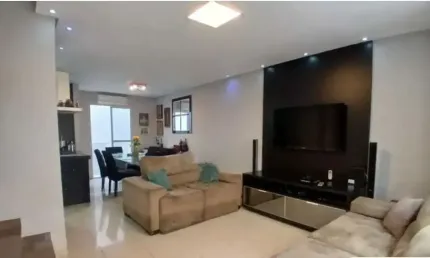 Casa sobrado à venda no Condomínio Ibituruna no bairro Saúde em São Paulo - SP