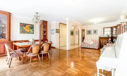 Apartamento alto padrão à venda no Edifício Vertical Araguaia em Higienópolis em São Paulo - SP.