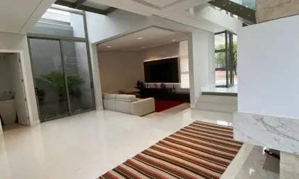 Sobrado de alto padrão à venda no Condomínio Reserva Real no Parque Brasil 500 em Paulínia - SP