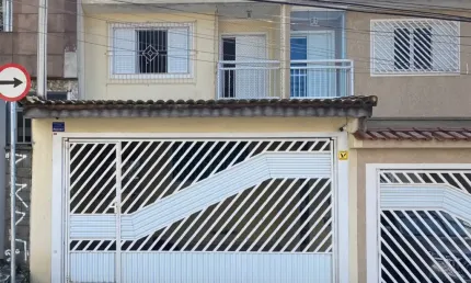 Casa térrea alto padrão à venda com 3 quartos e 1 suíte no bairro Vila Brasilina - SP