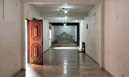 Salão Comercial à venda no Jardim Maria Rita em Carapicuíba - SP