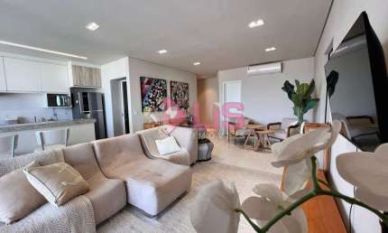 Venha morar neste belo apartamento mobiliado no Aruan com vista para o mar!