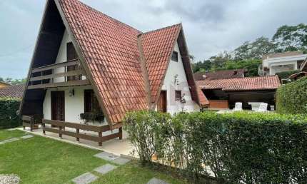 Oásis de Luxo e Tranquilidade no Park Imperial - Casa à Venda em Condomínio Europeu de Alto Padrão