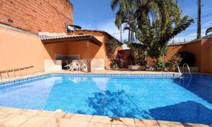 Casa à venda 8 Quartos, 6 Suites, 5 Vagas, 350M², Centro, Caraguatatuba - SP