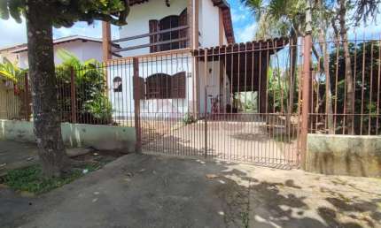Casa à venda 2 Quartos, 2 Suites, 4 Vagas, Martim de Sá, Caraguatatuba - SP
