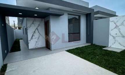 Casa para venda em rua pavimentada no Balneário dos Golfinhos - Caraguatatuba SP