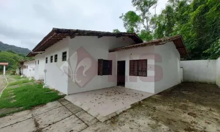 Casa à venda 2 quartos, 1 suite, 1 vaga, 137.08m², cidade jardim, caraguatatuba - sp | residencial dos bosques