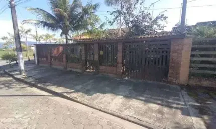 Casa à venda 2 quartos, 1 suite, 3 vagas, 276.35m², pontal de santa marina, caraguatatuba - sp