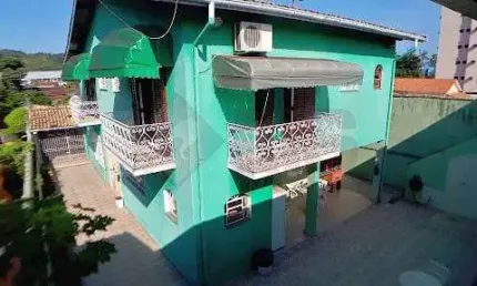Casa à venda 5 Quartos, 1 Suite, 4 Vagas, 454M², Sumaré, Caraguatatuba - SP
