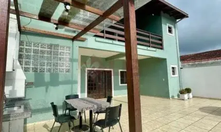 Casa à venda 2 Quartos, 2 Suites, 10 Vagas, 250M², Poiares, Caraguatatuba - SP