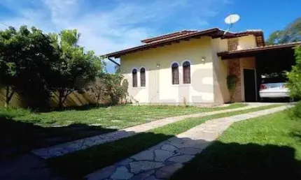 Casa à venda 3 Quartos, 1 Suite, 5 Vagas, 150M², Jardim Britânia, Caraguatatuba - SP