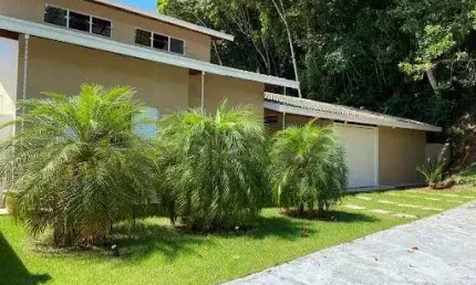 Casa à venda 3 Quartos, 2 Suites, 7 Vagas, 260M², Massaguaçu, Caraguatatuba - SP