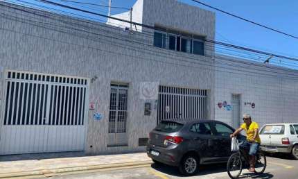 Casa com 4 quartos à venda na Avenida Carlos Burlamarqui, Centro, Aracaju