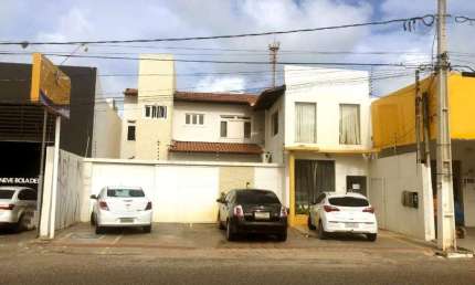 Casa com 4 quartos para alugar na Avenida Mario Jorge Menezes Vieira, Atalaia, Aracaju