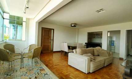 Oportunidade: Amplo Apartamento Mobiliado na Av. Augusto Maynard