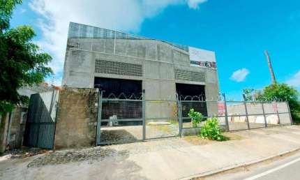 Barracão / Galpão / Depósito à venda na Rua César Macieira, Aruana, Aracaju
