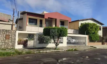 Casa com 4 quartos à venda na Rua Álvaro Garcia Araújo, Farolândia, Aracaju