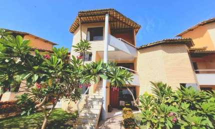 Oportunidade Única: Casa Duplex Mobiliada em Condomínio Próximo à Praia de Aruana