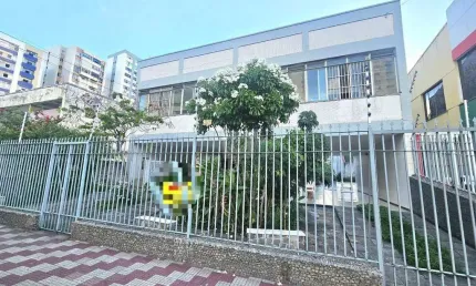 Oportunidade Imperdível: Ampla Casa no Bairro São José