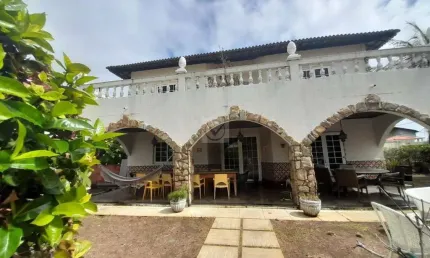 Venda de Casa em Condomínio | Casa dos Sonhos à Espera de Você!