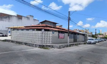 Casa com 3 quartos à venda na Rua Américo Curvelo, Salgado Filho, Aracaju