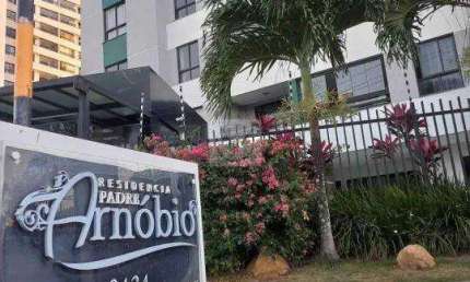 Condomínio Padre Arnóbio com 3 quartos sendo 2 suítes