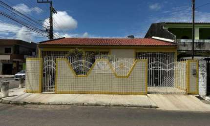 Casa com 3 quartos à venda na Rua Maria das Graças Menezes Moura, São Conrado, Aracaju