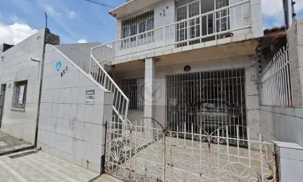 Casa Duplex à venda, 6 quartos, 2 suítes, 1 vaga, Siqueira Campos - Aracaju/SE