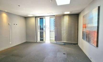 Sala comercial para alugar na Avenida Doutor José Machado de Souza, Jardins, Aracaju