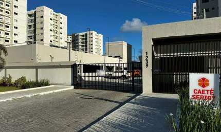 Apartamento com 2 quartos para alugar na Rua Professora Maria Auxiliadora Santos Dos Anjos, Farolândia, Aracaju