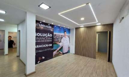 Prédio Comercial de esquina com estacionamento no Salgado Filho