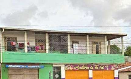 Imóvel bem localizado e com muita visibilidade na avenida Frei Augusto de Santana, do bairro Cidade Nova. Ideal para fazer um supermercado,prédio res