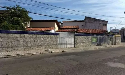 Casa Comercial à venda, 5 quartos, 3 suítes, 1 vaga, Grageru - Aracaju/SE