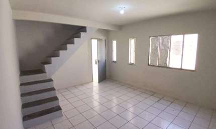 Casa para aluguel, 5 quartos, 2 suítes, 2 vagas, Luzia - Aracaju/SE
